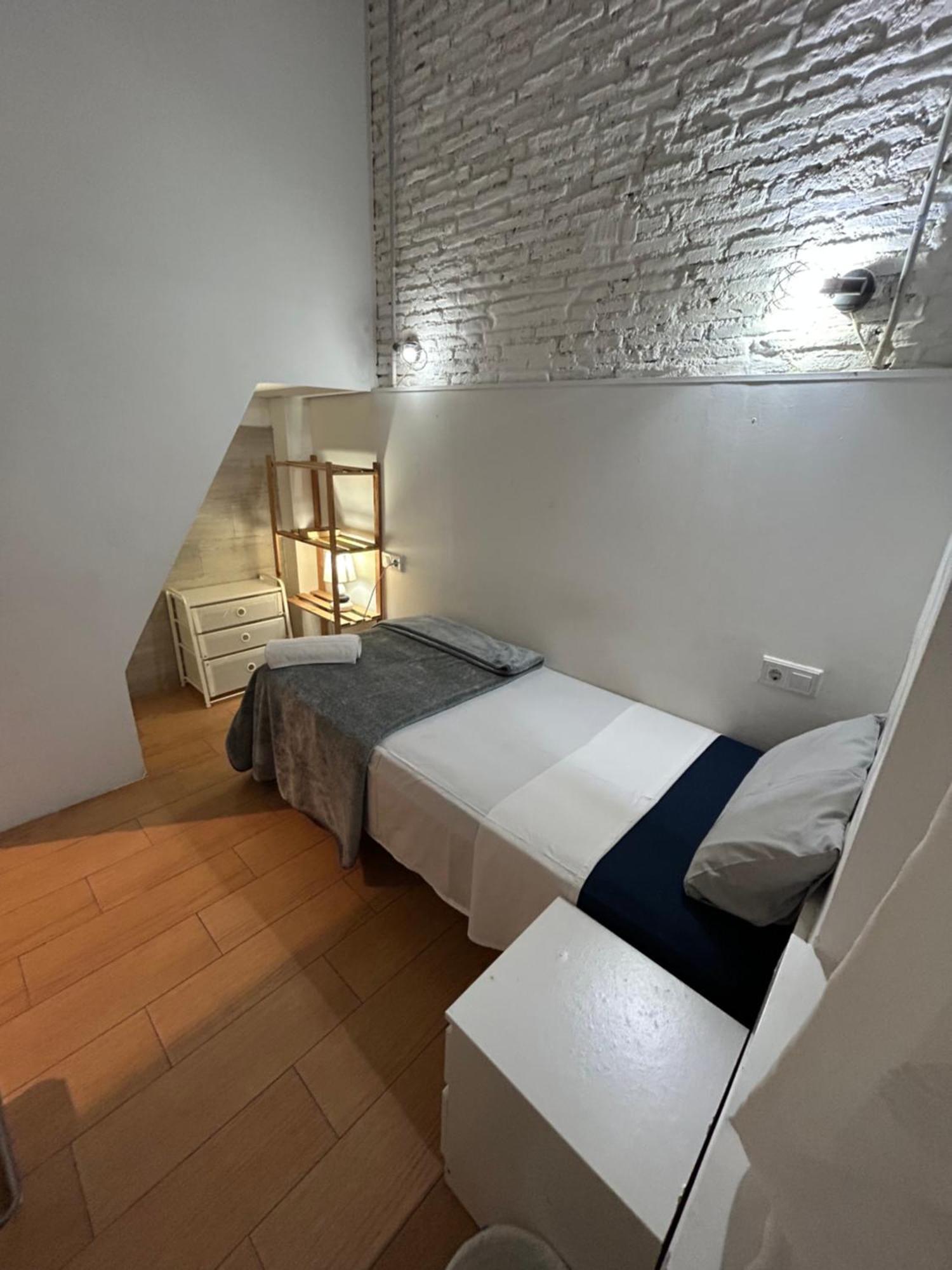 Airbhouse Private Rooms & Apartments Sevilla Exteriér fotografie